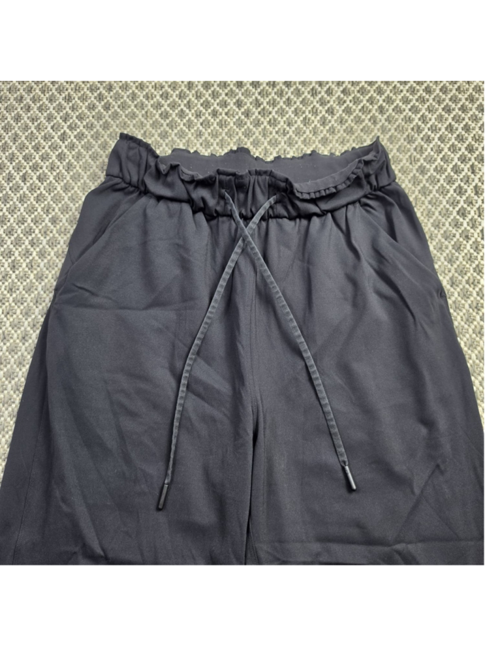 Lululemon Paperbag Jogger Pants Womens 4 Black High Rise Drawstring Tapered - Picture 4 of 8